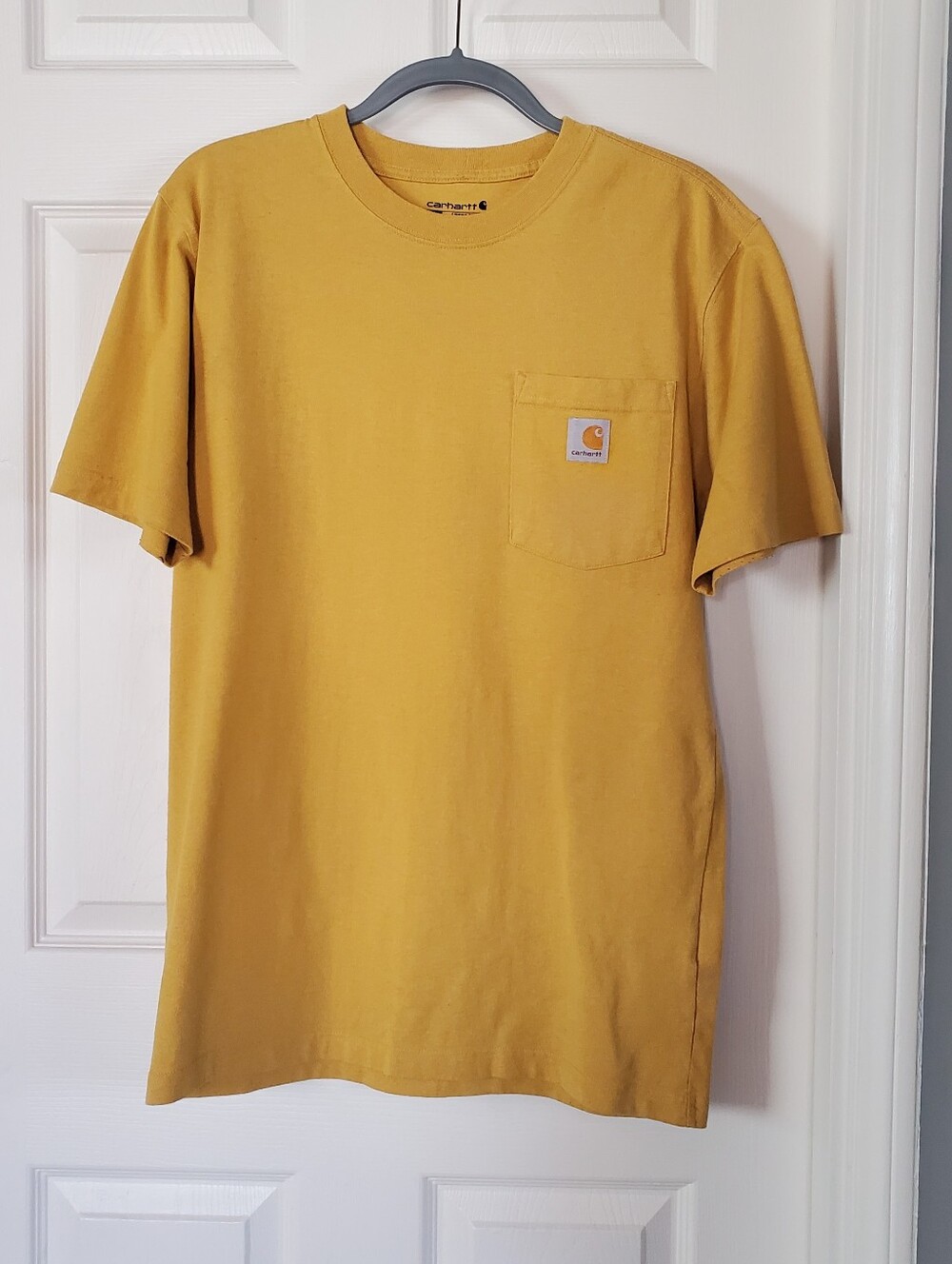 Carhartt Short-Sleeve Pocket Tee in Mustard Preppy Festival Casual Loose Fit Sml